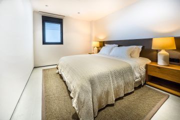 https://cdn.resales-online.com/public/2clagkpr0e/properties/26d62292097c11f08cfb02e0405b089b/w1200/23-79897b85162c6a486c7a4d1eb46924dd.jpg?v=1742912528