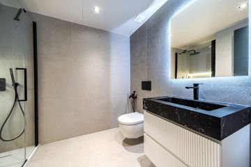 https://cdn.resales-online.com/public/2clagkpr0e/properties/26d62292097c11f08cfb02e0405b089b/w1200/26-c684a62c9f160a1f90904dd925da0645.jpg?v=1742912528