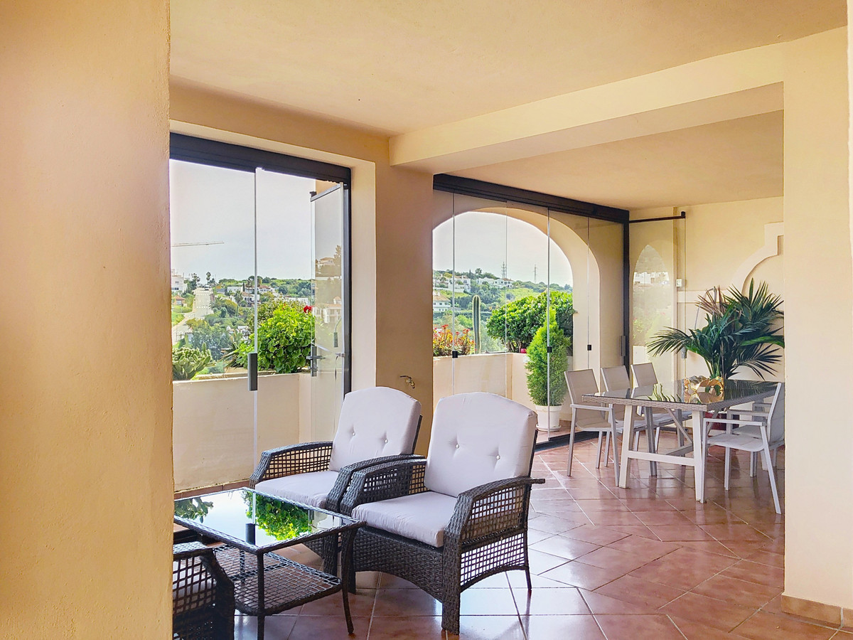 https://cdn.resales-online.com/public/h0v3325kpu/properties/ed7313150a0411f08cfb02e0405b089b/w1200/1-7980e48d732b6fc85c14b43b94d2aa54.jpg?v=1742971272
