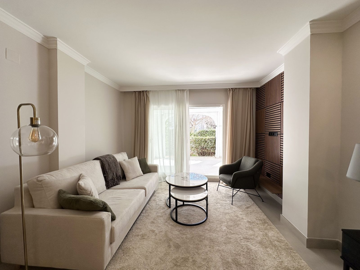 https://cdn.resales-online.com/public/4nybp4zrdk/properties/8b6475f008b711f08cfb02e0405b089b/w1200/1-7980e48d732b6fc85c14b43b94d2aa54.jpg?v=1742828565
