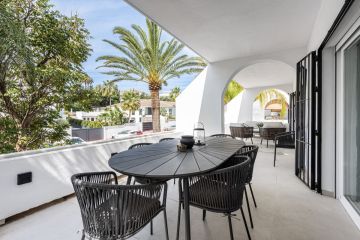 https://cdn.resales-online.com/public/qqh9q7foco/properties/49cfb6affff711ef8cfb02e0405b089b/w1200/10-bb915d1cb19341576dcdc994b81ab9c5.jpg?v=1742922829
