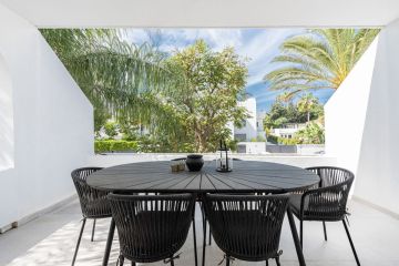 https://cdn.resales-online.com/public/qqh9q7foco/properties/49cfb6affff711ef8cfb02e0405b089b/w1200/11-20939a0134ad724a8cb2a801094d15a4.jpg?v=1742922829