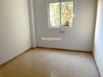 https://cdn.resales-online.com/public/8usg2qssqc/properties/7ebdb9c80b0a11f08cfb02e0405b089b/w1200/30-5e8634ec9576c9ad4825a6dec5b5d375.jpg?v=1743084506