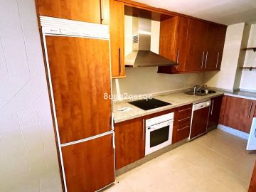 https://cdn.resales-online.com/public/8usg2qssqc/properties/7ebdb9c80b0a11f08cfb02e0405b089b/w1200/44-a9b00fef606e1a421f9431575315bbcb.jpg?v=1743084506
