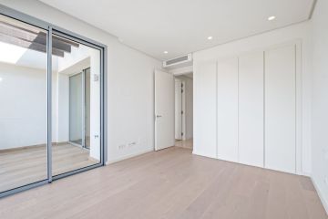 https://cdn.resales-online.com/public/ilmgg1itp5/properties/06f4ba700bd311f08cfb02e0405b089b/w1200/30-5e8634ec9576c9ad4825a6dec5b5d375.jpg?v=1743172027