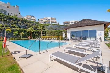 https://cdn.resales-online.com/public/ilmgg1itp5/properties/06f4ba700bd311f08cfb02e0405b089b/w1200/36-be7efbbd8b294061d3f27cb7c37865bb.jpg?v=1743172027