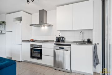 https://cdn.resales-online.com/public/d6ryyx1glq/properties/69e6032308b411f08cfb02e0405b089b/w1200/31-5e8b9eb86a2d455eeaf43a7bbf3ccd12.jpg?v=1742826790