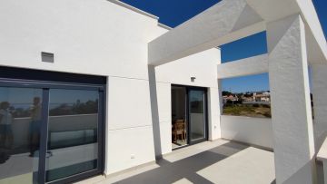 https://cdn.resales-online.com/public/0ihsvxr0je/properties/449c9dd908c011f08cfb02e0405b089b/w1200/8-e64a9055bba3e77ac8aca3b893cdf826.jpg?v=1743280509