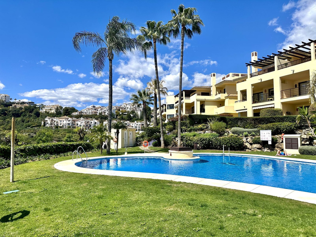 https://cdn.resales-online.com/public/pi5ab0dty4/properties/acf5d83d0e5b11f08cfb02e0405b089b/w1200/1-7980e48d732b6fc85c14b43b94d2aa54.jpg?v=1743501129