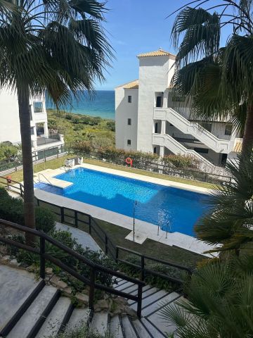 https://cdn.resales-online.com/public/1op5nr1ymv/properties/2fde50d90f9c11f08cfb02e0405b089b/w1200/37-1d70d218e897435ff17cdff8e99bb5bf.jpg?v=1743586588