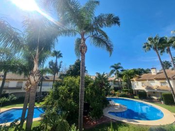 https://cdn.resales-online.com/public/rp5k263acm230gcw/properties/59f63b19ff0711ef8cfb02e0405b089b/w1200/19-d0ed7da2012a09046d307c195d98e7d6.jpg?v=1741762851