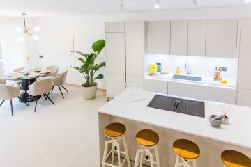 https://cdn.resales-online.com/public/rp5k263acm230gcw/properties/59f63b19ff0711ef8cfb02e0405b089b/w1200/4-c23c0f86247804fa50226aecd8b0b2c8.jpg?v=1741762851