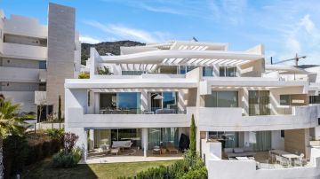 https://cdn.resales-online.com/public/su2jrcdvgq/properties/0a45a4678d3d11ef84cf0217bc231ef4/w1200/1-7980e48d732b6fc85c14b43b94d2aa54.jpg?v=1729251858