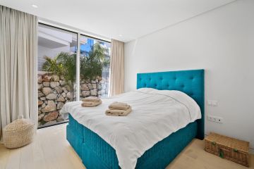 https://cdn.resales-online.com/public/su2jrcdvgq/properties/0a45a4678d3d11ef84cf0217bc231ef4/w1200/21-2c707e7c511429b4f8ec4ee5f221ddb6.jpg?v=1729251858
