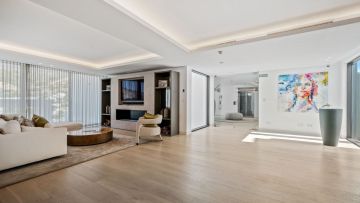 https://cdn.resales-online.com/public/su2jrcdvgq/properties/0a45a4678d3d11ef84cf0217bc231ef4/w1200/31-5e8b9eb86a2d455eeaf43a7bbf3ccd12.jpg?v=1729251858