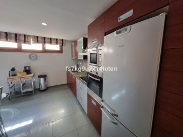 https://cdn.resales-online.com/public/fs7kg9u2214toten/properties/65c747d40fb411f08cfb02e0405b089b/w1200/10-bb915d1cb19341576dcdc994b81ab9c5.jpg?v=1743684378