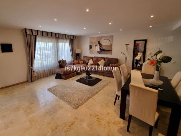 https://cdn.resales-online.com/public/fs7kg9u2214toten/properties/65c747d40fb411f08cfb02e0405b089b/w1200/11-20939a0134ad724a8cb2a801094d15a4.jpg?v=1743684378