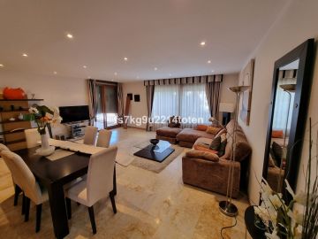 https://cdn.resales-online.com/public/fs7kg9u2214toten/properties/65c747d40fb411f08cfb02e0405b089b/w1200/12-53013098fcab6c38b1379cd33298e050.jpg?v=1743684378