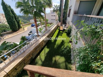 https://cdn.resales-online.com/public/fs7kg9u2214toten/properties/65c747d40fb411f08cfb02e0405b089b/w1200/2-5bd7b9d04b45e33852eaf0ec6670150d.jpg?v=1743684378