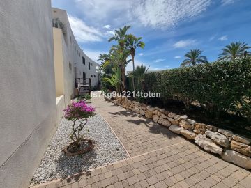 https://cdn.resales-online.com/public/fs7kg9u2214toten/properties/65c747d40fb411f08cfb02e0405b089b/w1200/29-7c2f312881aea9bbe9ddaeb9640e2c9a.jpg?v=1743684378