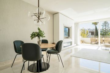 https://cdn.resales-online.com/public/325upufony/properties/c21691c6f9ec11ef8cfb02e0405b089b/w1200/17-dd5fcd4f0eb487dfa3803f7e20814c0e.jpg?v=1743610022