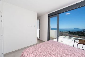 https://cdn.resales-online.com/public/zmo3mpywkt/properties/b9375b9d114711f08cfb02e0405b089b/w1200/8-e64a9055bba3e77ac8aca3b893cdf826.jpg?v=1743770606