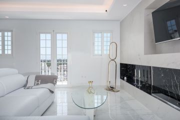 https://cdn.resales-online.com/public/p8fbncrgos/properties/7378e72c139611f08cfb02e0405b089b/w1200/16-ec67b526875bf0124b6ce4328a754439.jpg?v=1744030542