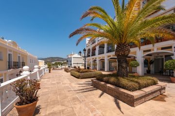 https://cdn.resales-online.com/public/p8fbncrgos/properties/7378e72c139611f08cfb02e0405b089b/w1200/36-be7efbbd8b294061d3f27cb7c37865bb.jpg?v=1744030542