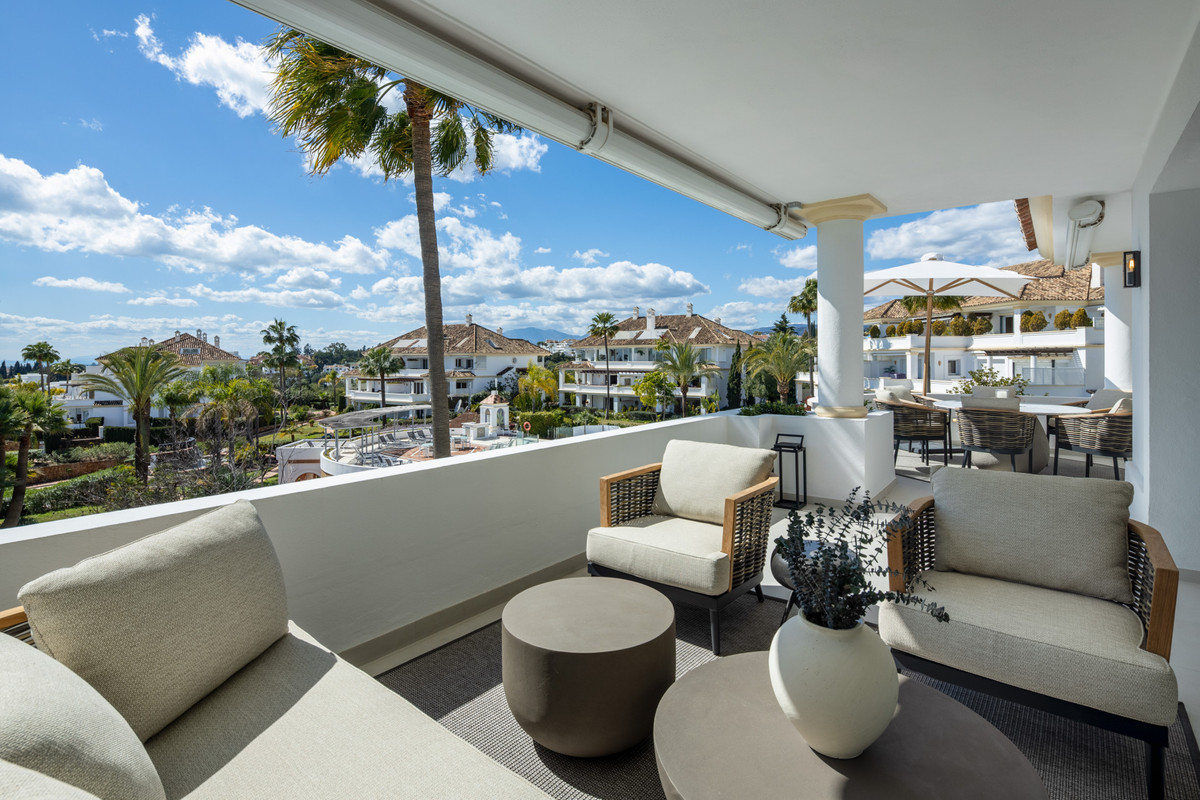 https://cdn.resales-online.com/public/tlme7rencq/properties/1a24c7af11d811f08cfb02e0405b089b/w1200/1-7980e48d732b6fc85c14b43b94d2aa54.jpg?v=1743831629