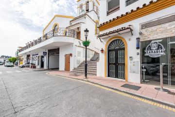 https://cdn.resales-online.com/public/q0k63vfifl/properties/92a834e7148411f08cfb02e0405b089b/w1200/16-ec67b526875bf0124b6ce4328a754439.jpg?v=1744126703