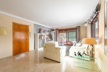 https://cdn.resales-online.com/public/q0k63vfifl/properties/92a834e7148411f08cfb02e0405b089b/w1200/6-241328e1bcc9c0d8ce1222beb6c967a8.jpg?v=1744126703