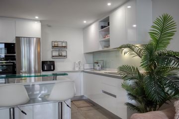 https://cdn.resales-online.com/public/126rkpuc5l/properties/588e429d8b7f11ef84cf0217bc231ef4/w1200/10-bb915d1cb19341576dcdc994b81ab9c5.jpg?v=1744182143