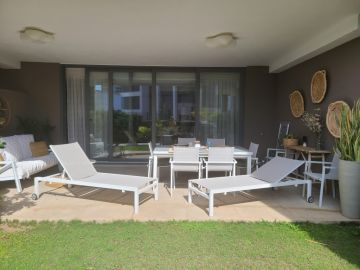 https://cdn.resales-online.com/public/126rkpuc5l/properties/588e429d8b7f11ef84cf0217bc231ef4/w1200/2-5bd7b9d04b45e33852eaf0ec6670150d.jpg?v=1744182143