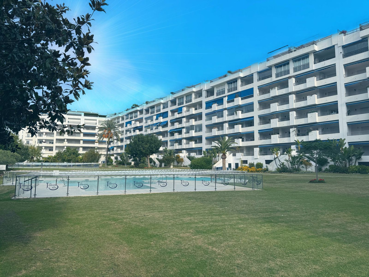 https://cdn.resales-online.com/public/3vj4stv61j/properties/27d02fc5085311ef857e0217bc231ef4/w1200/1-7980e48d732b6fc85c14b43b94d2aa54.jpg?v=1740143391