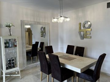 https://cdn.resales-online.com/public/5em70cvk9j/properties/23541dc916b511f08cfb02e0405b089b/w1200/2-5bd7b9d04b45e33852eaf0ec6670150d.jpg?v=1744367805