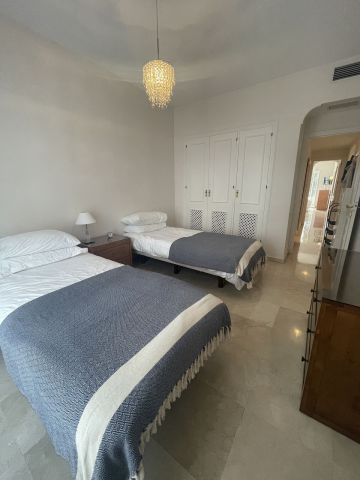 https://cdn.resales-online.com/public/5em70cvk9j/properties/23541dc916b511f08cfb02e0405b089b/w1200/29-7c2f312881aea9bbe9ddaeb9640e2c9a.jpg?v=1744367805
