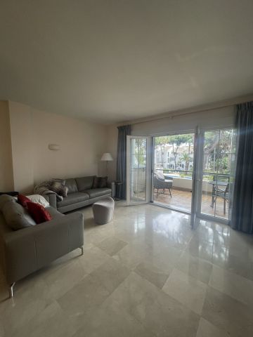 https://cdn.resales-online.com/public/5em70cvk9j/properties/23541dc916b511f08cfb02e0405b089b/w1200/3-e898b2bb2a2fdfd06d2c39894dce8316.jpg?v=1744367805