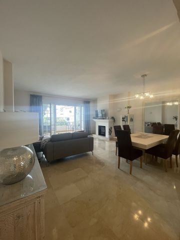 https://cdn.resales-online.com/public/5em70cvk9j/properties/23541dc916b511f08cfb02e0405b089b/w1200/30-5e8634ec9576c9ad4825a6dec5b5d375.jpg?v=1744367805