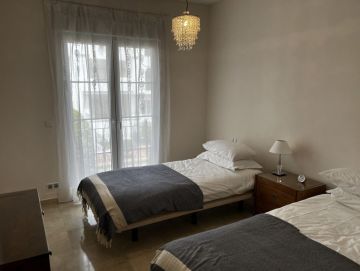 https://cdn.resales-online.com/public/5em70cvk9j/properties/23541dc916b511f08cfb02e0405b089b/w1200/34-2e8657844e540eba0189d71f472ffca9.jpg?v=1744804974