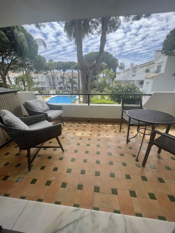 https://cdn.resales-online.com/public/5em70cvk9j/properties/23541dc916b511f08cfb02e0405b089b/w1200/37-1d70d218e897435ff17cdff8e99bb5bf.jpg?v=1744804974