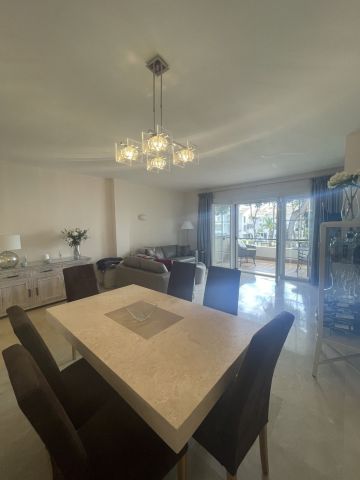 https://cdn.resales-online.com/public/5em70cvk9j/properties/23541dc916b511f08cfb02e0405b089b/w1200/4-c23c0f86247804fa50226aecd8b0b2c8.jpg?v=1744367805