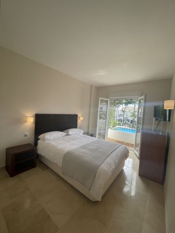 https://cdn.resales-online.com/public/5em70cvk9j/properties/23541dc916b511f08cfb02e0405b089b/w1200/44-a9b00fef606e1a421f9431575315bbcb.jpg?v=1744804974