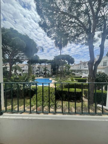 https://cdn.resales-online.com/public/5em70cvk9j/properties/23541dc916b511f08cfb02e0405b089b/w1200/45-01c04843d290a76d467d9ac6fc2ef7a6.jpg?v=1744804974