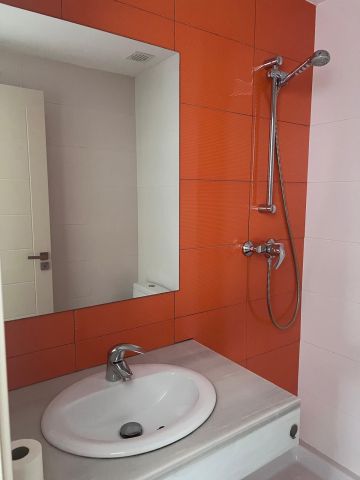 https://cdn.resales-online.com/public/e8tzzy3imr/properties/541ed854156811f08cfb02e0405b089b/w1200/22-bcf8e6250e0bab365f900a8ac31ac040.jpg?v=1744224083