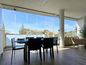 https://cdn.resales-online.com/public/66nt3mzl2e/properties/baa2b04c108311f08cfb02e0405b089b/w1200/15-11d12f2f454f2f5e9b981fdd8b901d51.jpg?v=1744464467