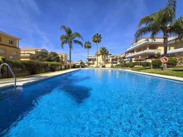 https://cdn.resales-online.com/public/66nt3mzl2e/properties/baa2b04c108311f08cfb02e0405b089b/w1200/31-5e8b9eb86a2d455eeaf43a7bbf3ccd12.jpg?v=1744464467