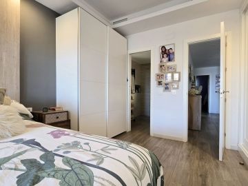 https://cdn.resales-online.com/public/66nt3mzl2e/properties/baa2b04c108311f08cfb02e0405b089b/w1200/8-e64a9055bba3e77ac8aca3b893cdf826.jpg?v=1744464467