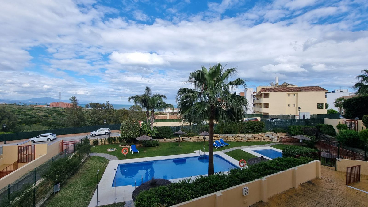 https://cdn.resales-online.com/public/1op5nr1ymv/properties/9c11665219d711f08cfb02e0405b089b/w1200/1-7980e48d732b6fc85c14b43b94d2aa54.jpg?v=1744729380