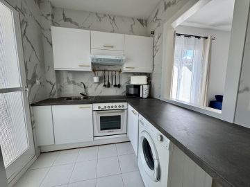 https://cdn.resales-online.com/public/ed6vet3czb25mec9/properties/2c6d18b7194311f08cfb02e0405b089b/w1200/8-e64a9055bba3e77ac8aca3b893cdf826.jpg?v=1744648426