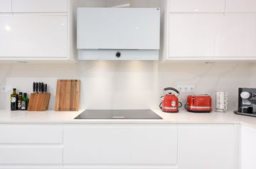 https://cdn.resales-online.com/public/p8fbncrgos/properties/eb11483319eb11f08cfb02e0405b089b/w1200/17-dd5fcd4f0eb487dfa3803f7e20814c0e.jpg?v=1744810365